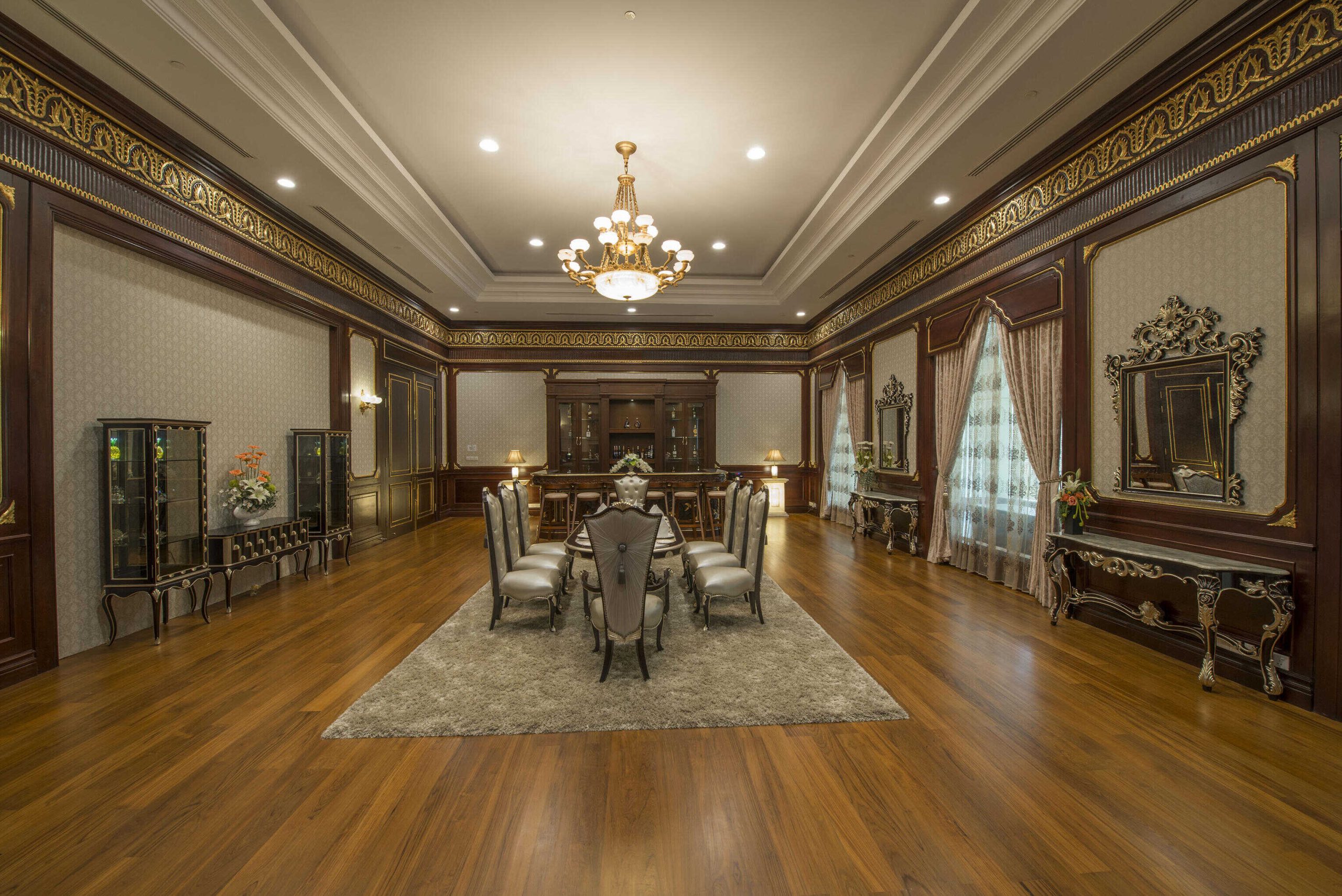 Presidential Suite Dining Room